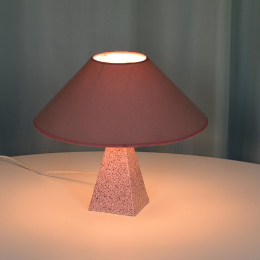 2x pyramidal Memphis table lights