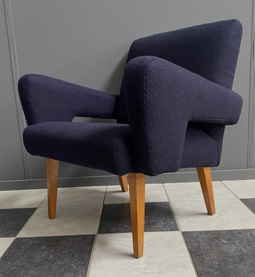 Fauteuil violet de Jitona 1970