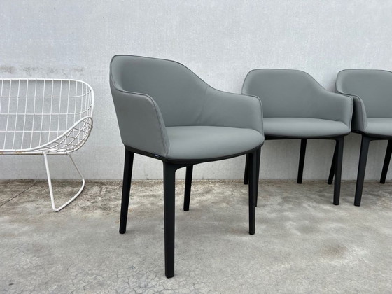 Image 1 of 4x Vitra softshell leather chairs