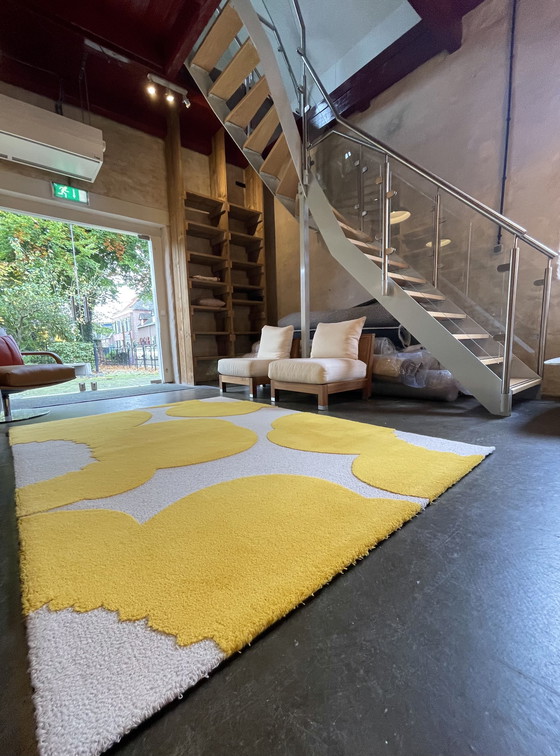 Image 1 of Tappeto Brink en Campman Marimekko Iso Unikko giallo