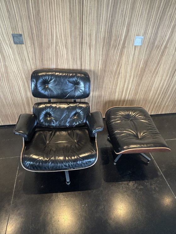 Image 1 of Eames lounge chair Herman Miller