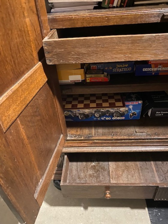 Image 1 of Antique vintage linen cupboard early 19th century