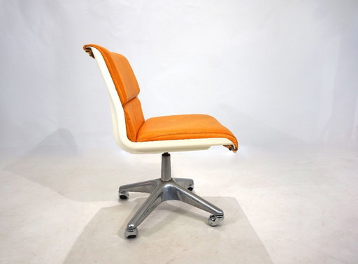 Sedia girevole Haimi Space Age di Yrjo Kukkapuro, 1960