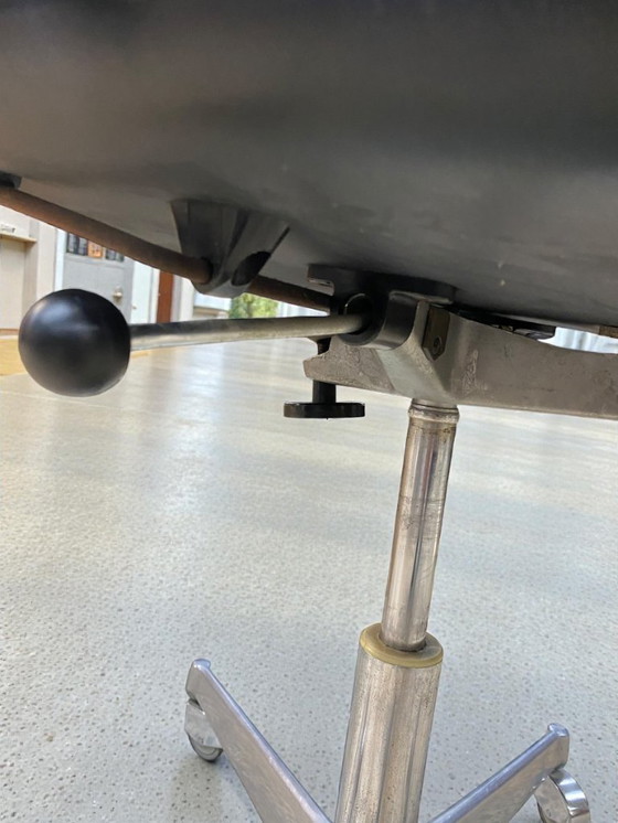 Image 1 of Sedia girevole da ufficio spaziale di metà secolo di Drabert Stahlmöbel Minden, modello Confer.