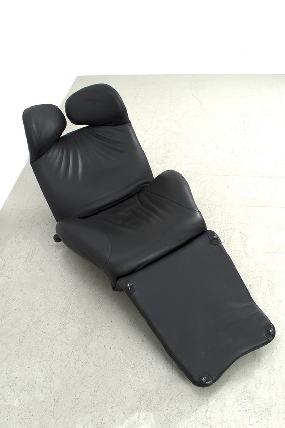 Image 1 of Sillón Cassina Wink en piel negra diseño Toshiyuki Kita