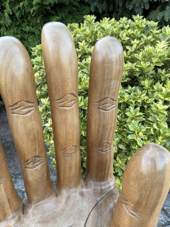 Image 1 of Houten handstoel vintage massief hout sculpturaal
