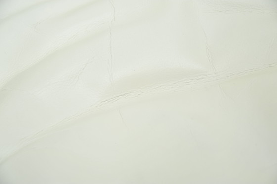 Image 1 of Poltrona Cassina Le Corbusier LC2 in pelle bianca