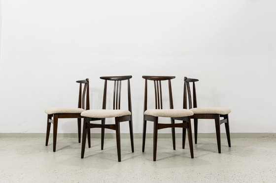 Image 1 of VENTE Ensemble de 4 chaises de salle à manger de M. Zieliński, années 1960