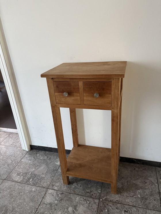 Image 1 of Piccolo scaffale/tavolino in legno con 2 cassetti - legno massello