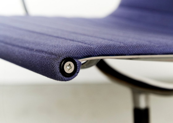 Image 1 of Sedia di gruppo in alluminio Charles & Ray Eames EA 108 per Vitra