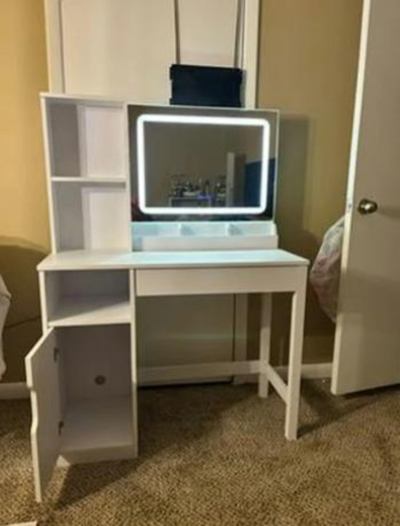 Image 1 of Mainstays Get Ready with Me GRWM Schminktisch mit beleuchtetem Spiegel und Stauraum, W