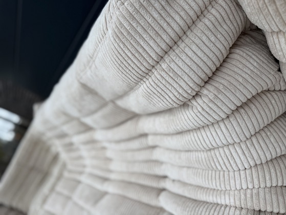 Image 1 of Ligne Roset Togo 3zit met poef (ottoman) in Beige Ribcord (Velours côtelé) 10/10 staat!!