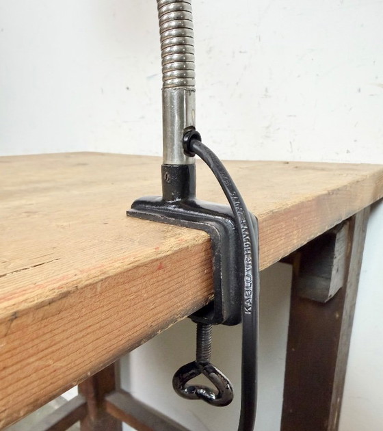 Image 1 of Vintage industriële chromen zwanenhals tafellamp, jaren 50