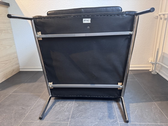 Rare fauteuil vintage IKEA Klippan en cuir véritable et chrome (1999) – Leather, Metal (photo 6 of 13)