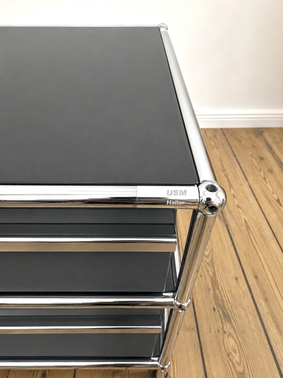 Image 1 of USM Haller rolling container in medium grey