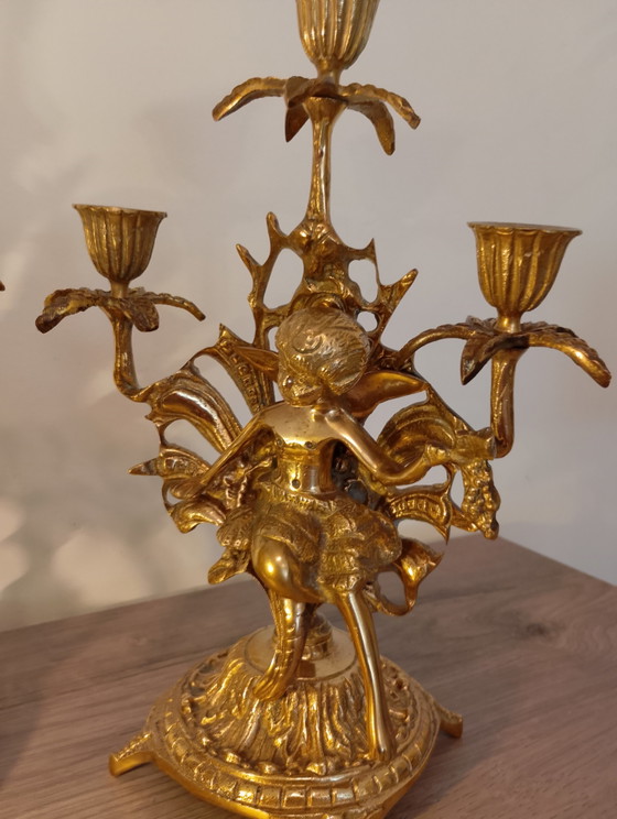 Image 1 of Een paar massief bronzen kandelaars met nimfenmotief, Franse kunst, 19e eeuw, periode Napoleon III.