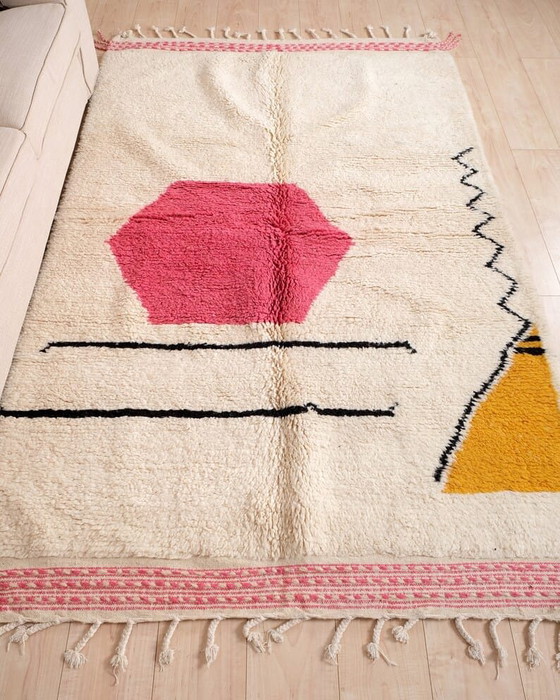 Image 1 of Berber rug in pure wool, handmade using traditional techniques, size 2/3 m