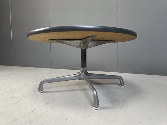 Image 1 of Table basse Eames pour Herman Miller, 1970S