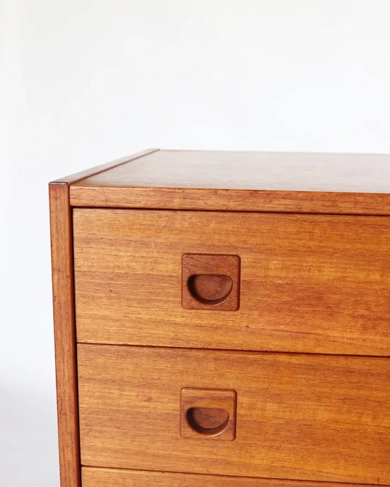 Image 1 of Cassettiera danese vintage in teak dal design retrò