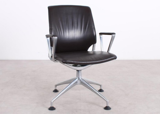 Vitra Meda Chair zwart leer
