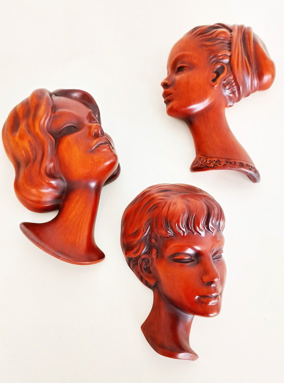 Image 1 of Raumschmuck Three Wall Masks Fifties