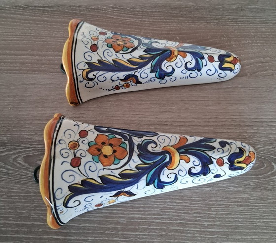 Image 1 of 2 vasi da parete Deruta