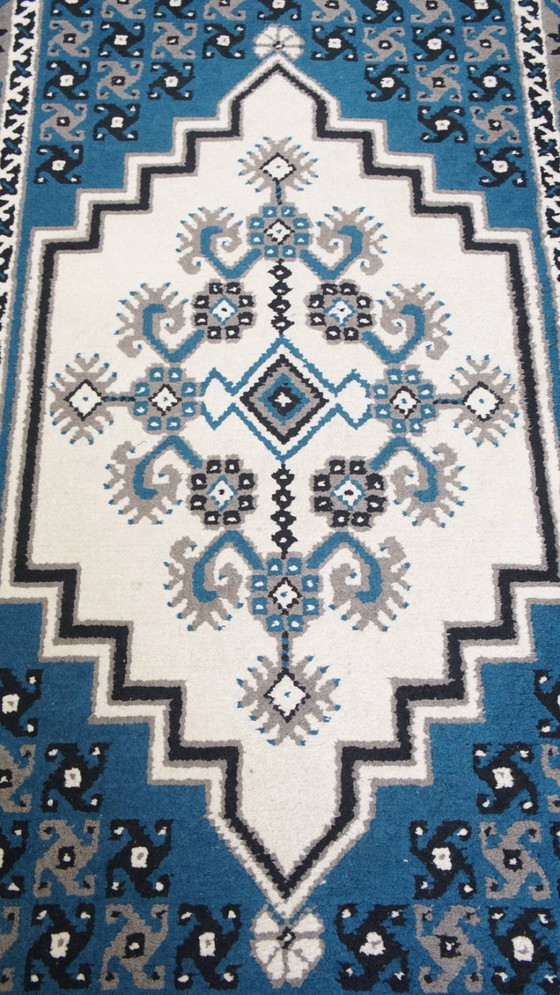 Image 1 of Orientteppich mit blauen und weißen Schattierungen 181x90cm