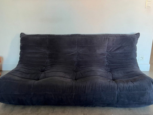 Togo 3-Sitzer-Sofa aus blauem Cord, entworfen von Michel Ducaroy für Ligne Roset – 3 5 zitsbanken, Velvet