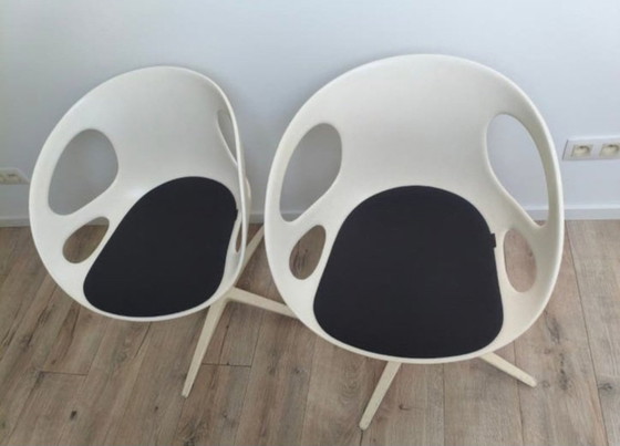 8 Fritz Hansen Chairs – Dining chairs, Plastic, Textile (photo 4 of 5)