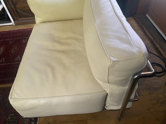 Image 1 of Coppia di chaise longue modello LC3 in pelle color gesso - vintage italiane - ottime condizioni