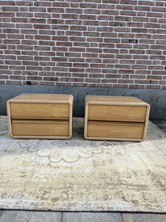Ensemble vintage de commodes en chêne clair style Space Age années 1970 – Wood (photo 6 of 15)