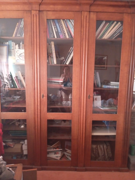 Image 1 of Antique driedeuren boekenkast (begin XIX eeuwe)