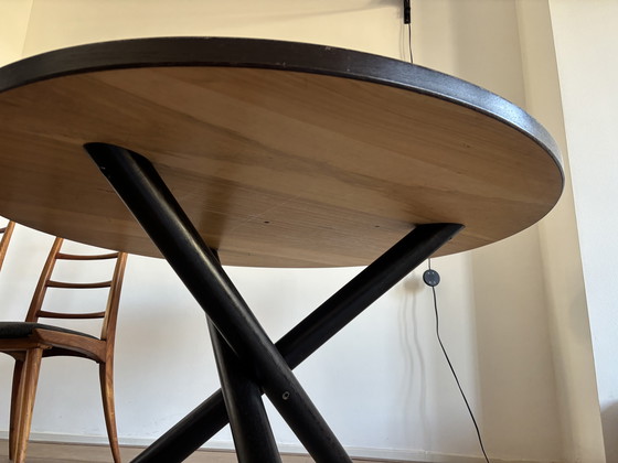 Image 1 of Original Gerard Geytenbeek round dining table - design