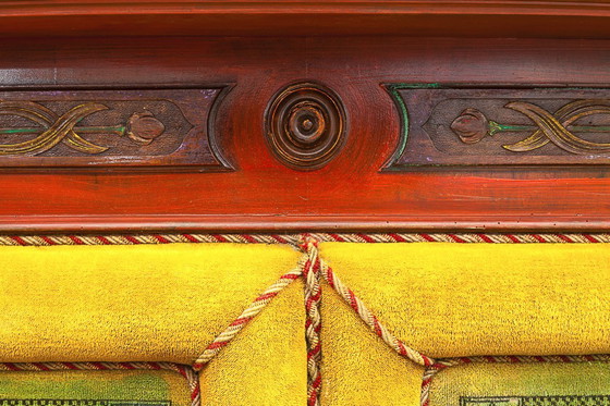 Image 1 of Divan Alsacien ancien