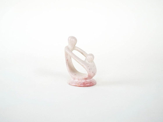Image 1 of Sculpture abstraite représentant une figure avec un enfant, design danois, années 1980, fabriquée au Danemark