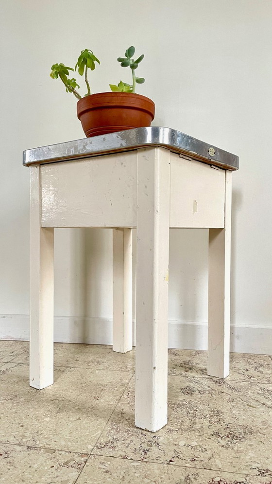 Image 1 of Sgabello contenitore vintage