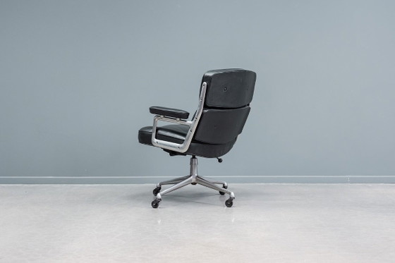 Image 1 of Fauteuil de hall ES104 Eames « Time Life », 3x