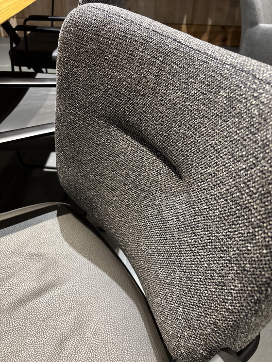 Image 1 of Eetkamerstoelen Bert Plantagie 