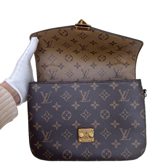 Louis Vuitton pochette metis – Borse a tracolla, Calfskin (photo 11 of 14)
