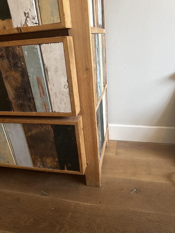 Image 1 of Mobiletto in legno di quercia recuperato di Piet Hein