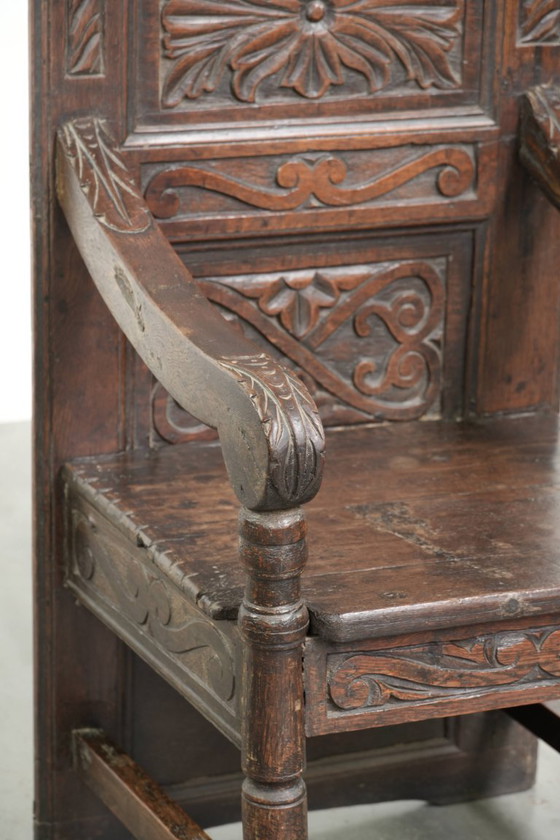 Image 1 of Silla Wainscott inglesa única del siglo XVIII con magníficas tallas de madera y una apariencia hermosa.