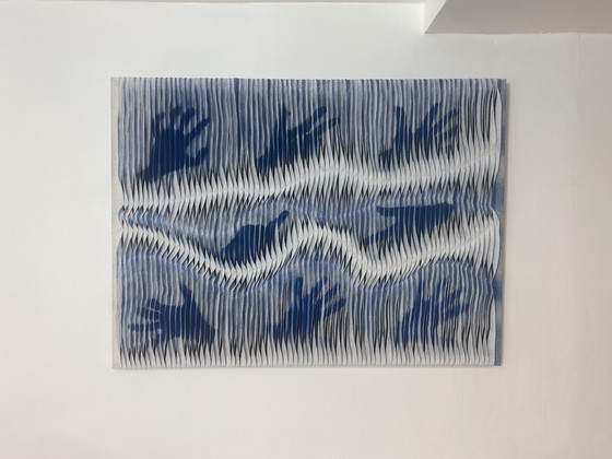 Image 1 of Tableau Sculpture Art Textiles Réf Jeu de Mains