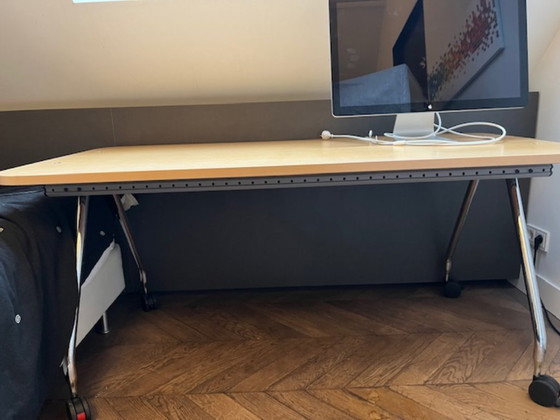 Bureau Vitra, bois clair et métal, Bureaux, Beige, Modern (photo 2 sur 5)