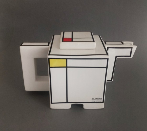 Image 1 of Juraj Mihalik postmoderne/kubistische 'Mondriaan' keramische theepot jaren 80