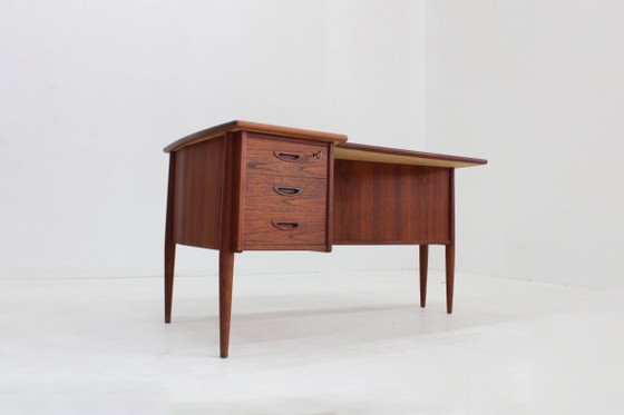 Image 1 of Bureau vintage danois en teck des années 1960