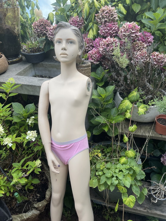 Image 1 of Various mannequins