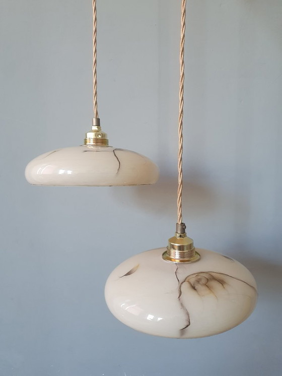 Image 1 of Set di lampade a sospensione vintage in opalino marmorizzato (chiamato anche effetto tartaruga)