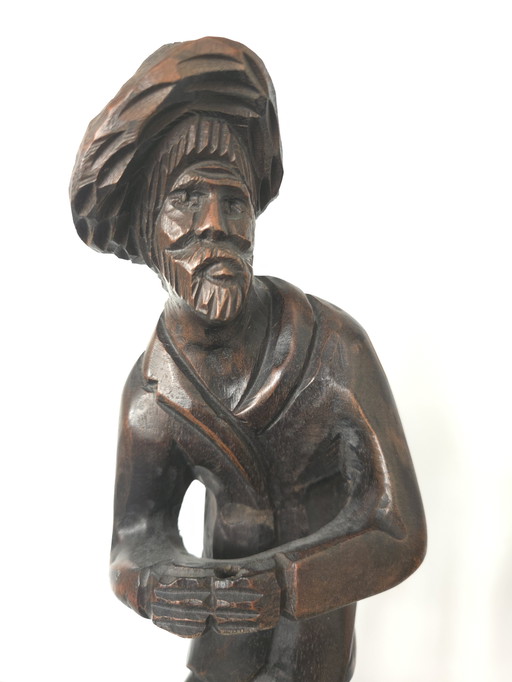 Oriental man (wood)