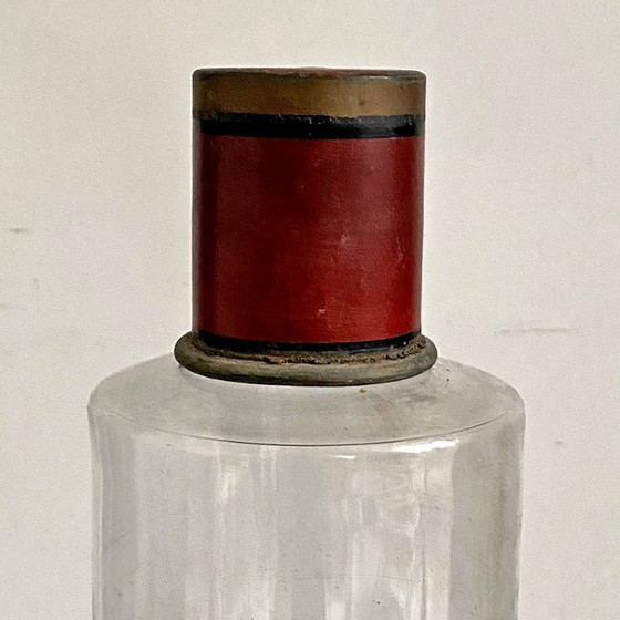 Image 1 of Tarro de farmacia antiguo. Altura: 31 cm. Diámetro: 10 cm.