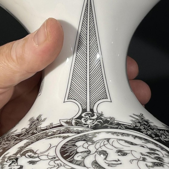 Grand Vase en Porcelaine Dorée par Change Szasz pour Hollohaza, Hongrie, années 1970 (photo 4 of 13)